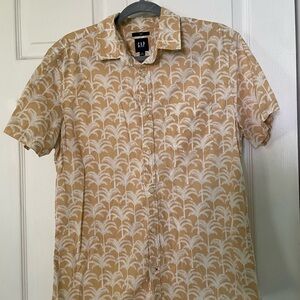 GAP Men's Beige Palm Print Shirt